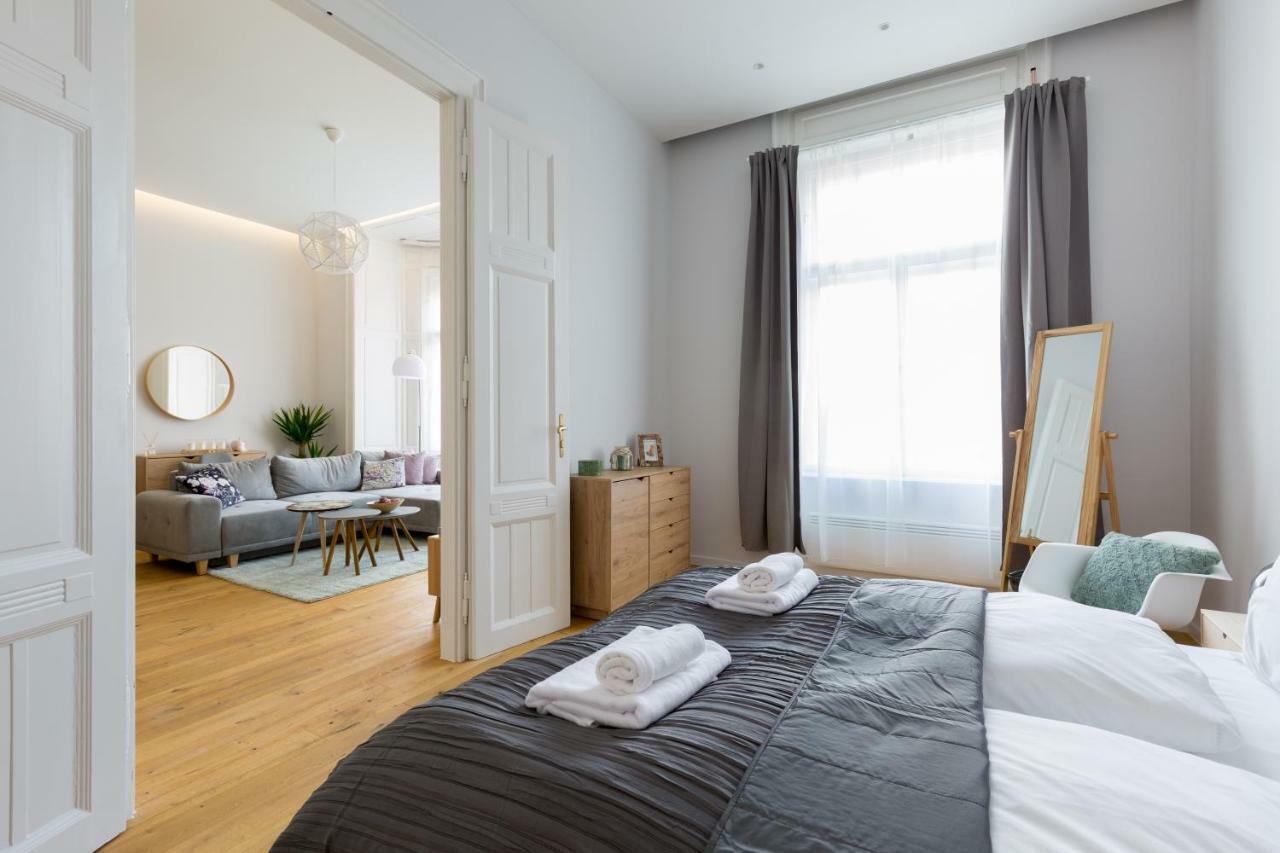 Designer Dream Home In The Center W 2Br/2Bath Budapest Esterno foto