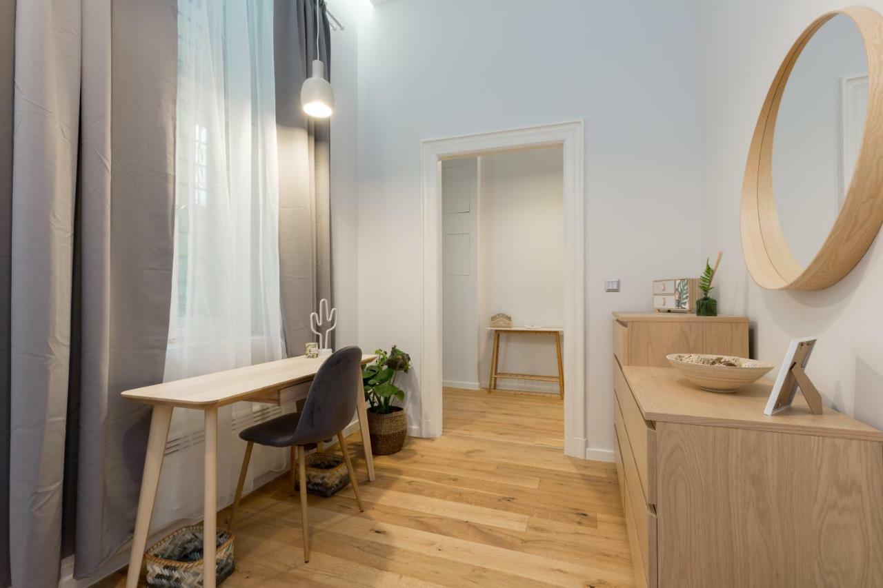Designer Dream Home In The Center W 2Br/2Bath Budapest Esterno foto